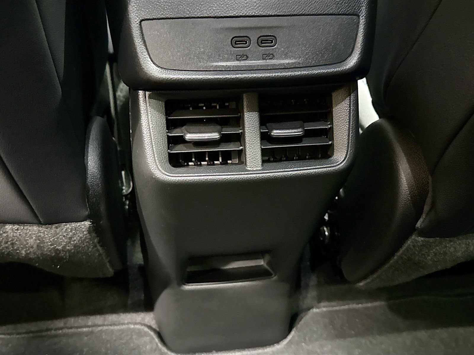 New 2026 Chevrolet Equinox RS w/ Safety and Technology Package AWD/4WD image 29