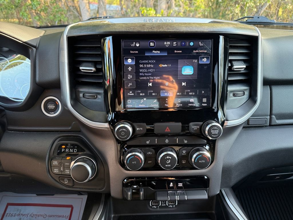 Used 2023 RAM 1500 Big Horn AWD/4WD image 24