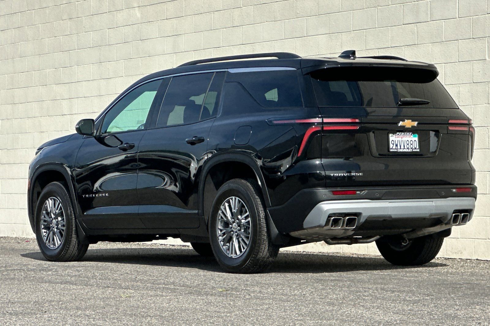 Used 2026 Chevrolet Traverse LT w/ LPO, Floor Liner Package image 6