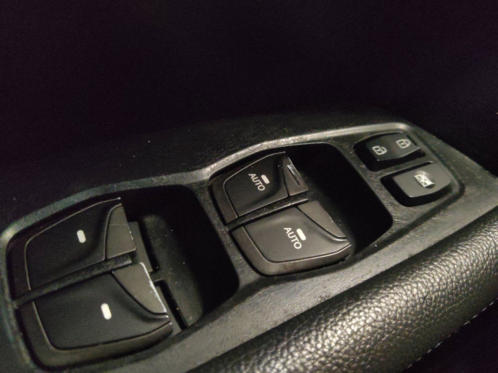 Used 2017 Hyundai Santa Fe Sport image 27