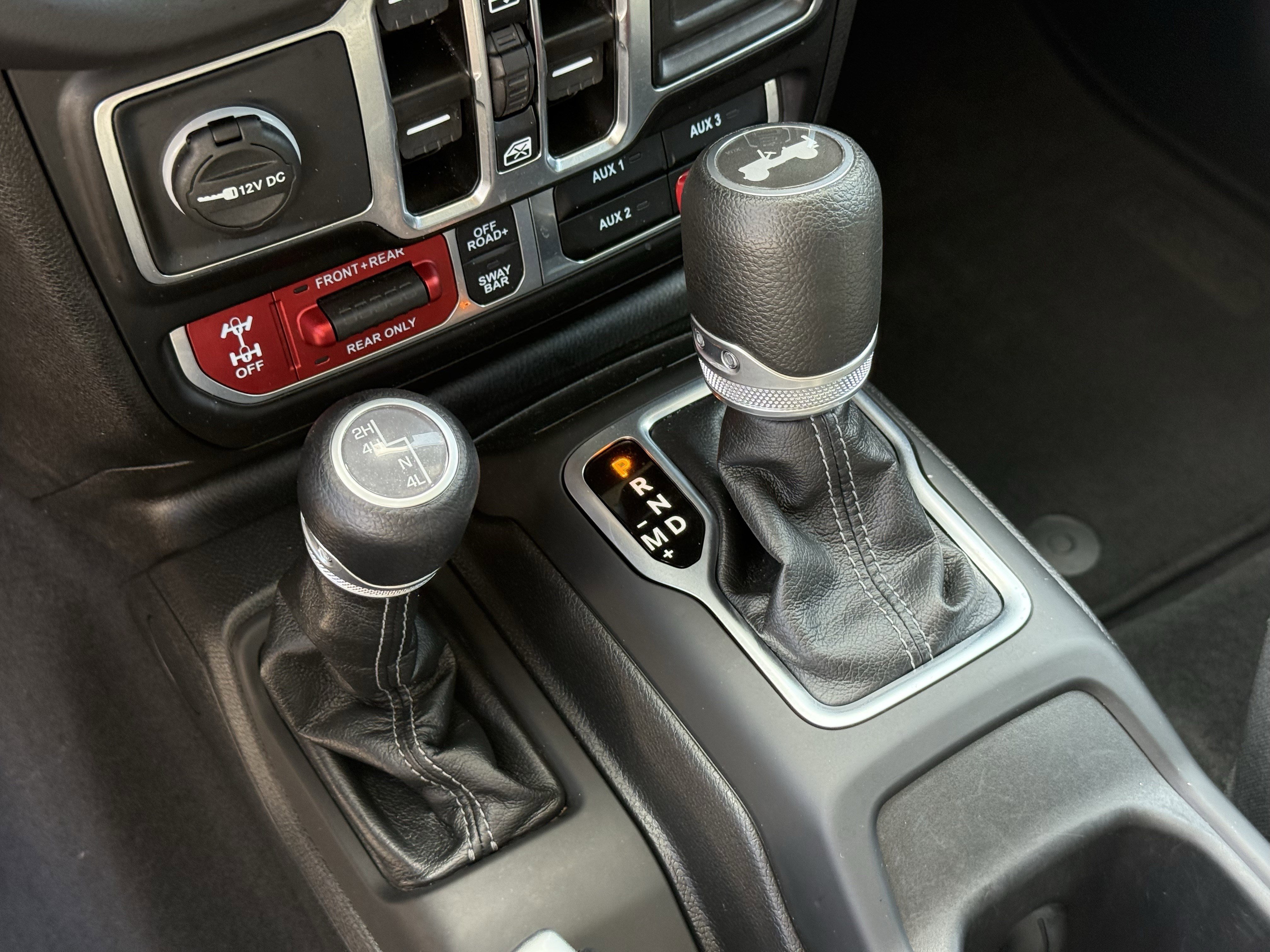 Used 2025 Jeep Wrangler Unlimited Rubicon image 23