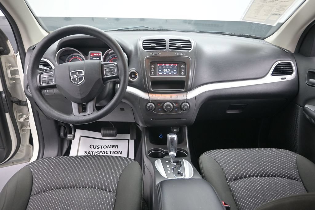 Used 2020 Dodge Journey SE w/ Blacktop Package FWD image 16