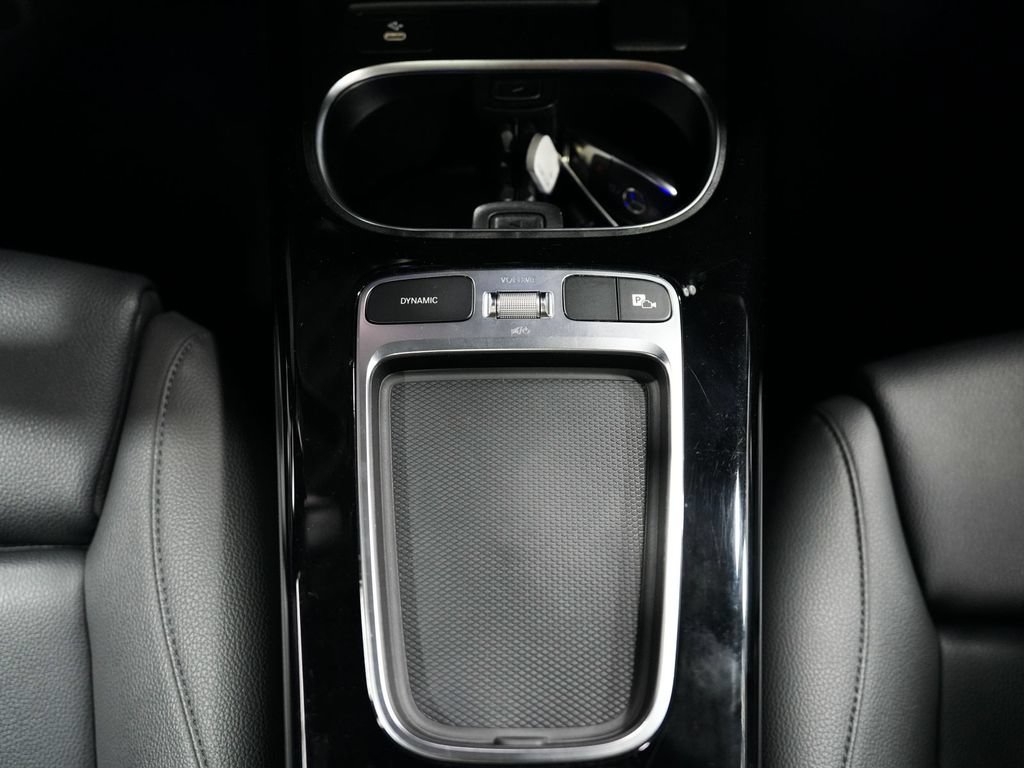 Used 2025 Mercedes-Benz CLA 250 4MATIC image 29