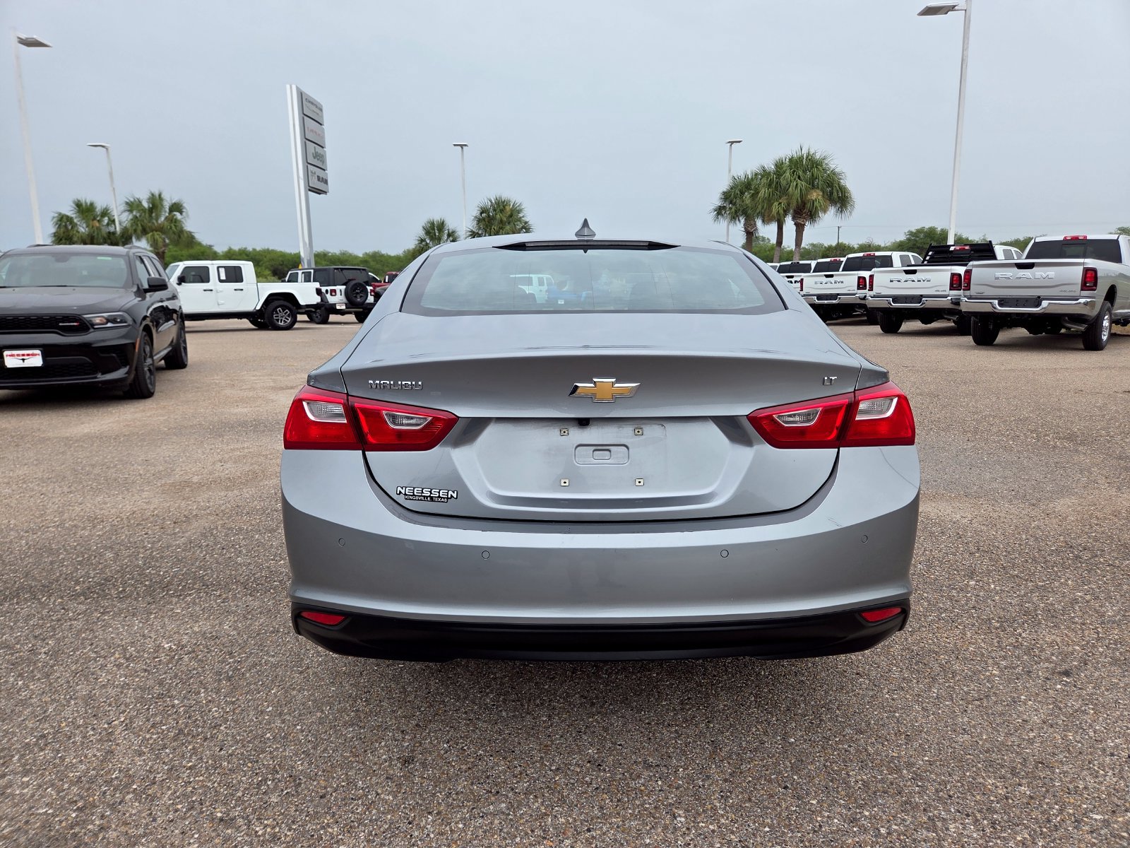 Used 2024 Chevrolet Malibu LT FWD image 6