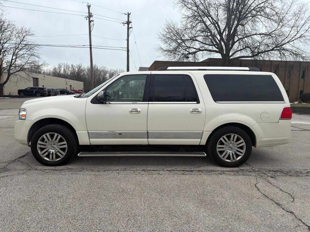 Used 2008 Lincoln Navigator L 4WD image 8
