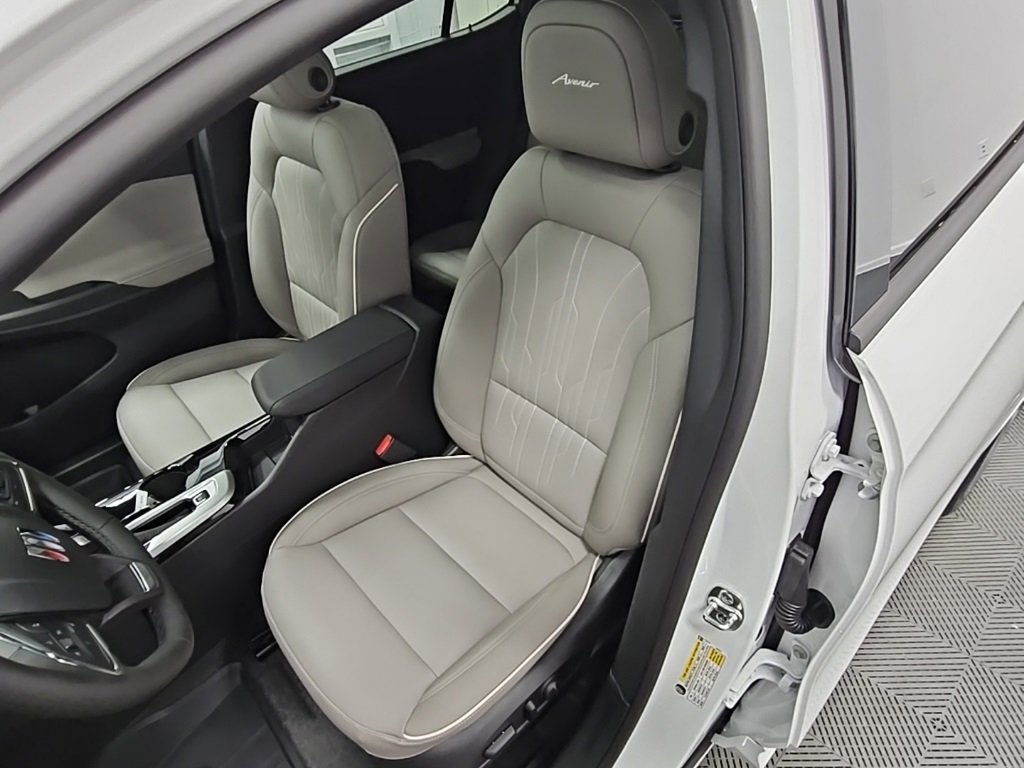 New 2025 Buick Envista Avenir image 26