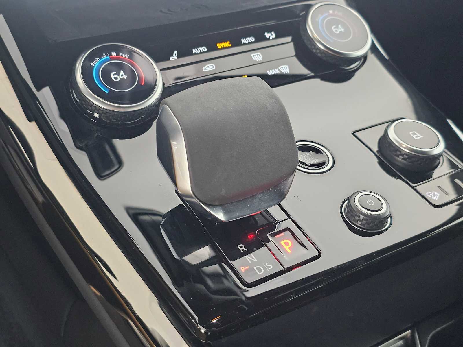 Used 2023 Land Rover Range Rover Sport SE image 30