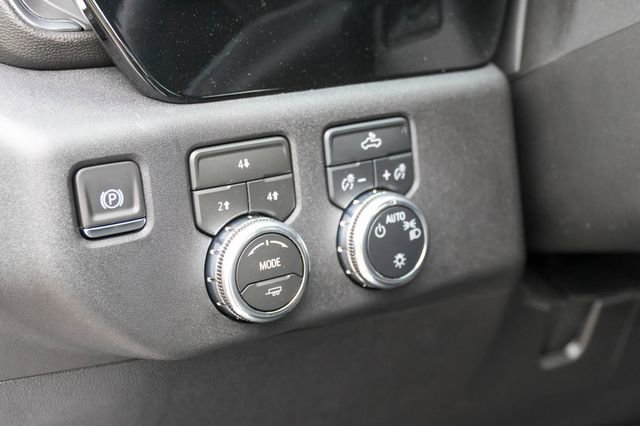 New 2026 GMC Sierra 3500 SLE AWD/4WD image 13