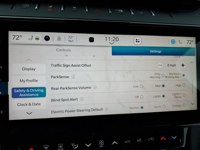 New 2026 Jeep Grand Cherokee Altitude RWD image 11