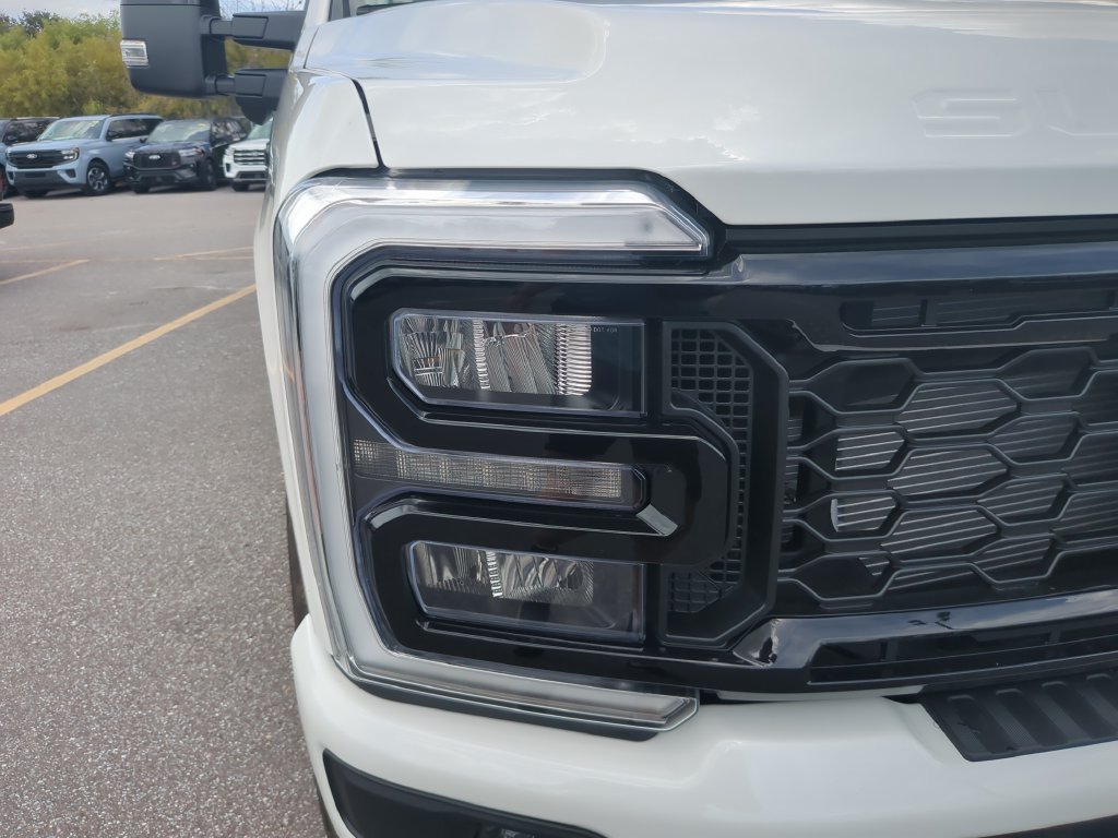 New 2027 Ford F350 Lariat w/ Black Appearance Package AWD/4WD image 10