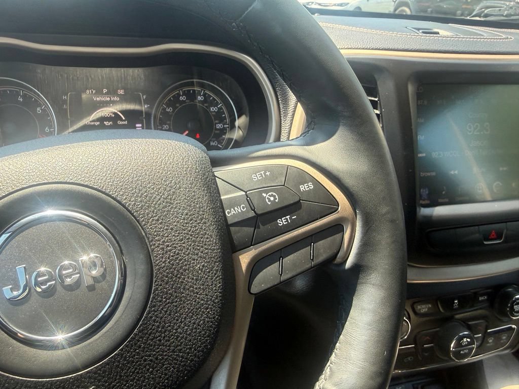 Used 2014 Jeep Cherokee Latitude w/ Comfort/Convenience Group AWD/4WD image 17