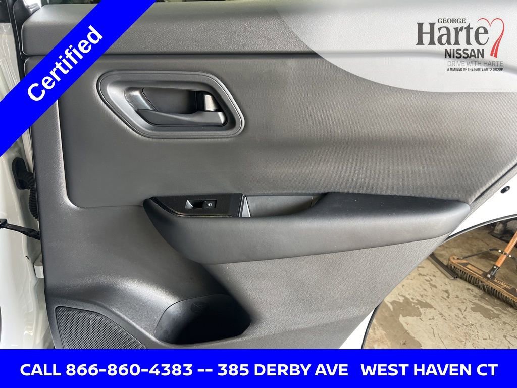 Certified 2025 Nissan Rogue S image 37