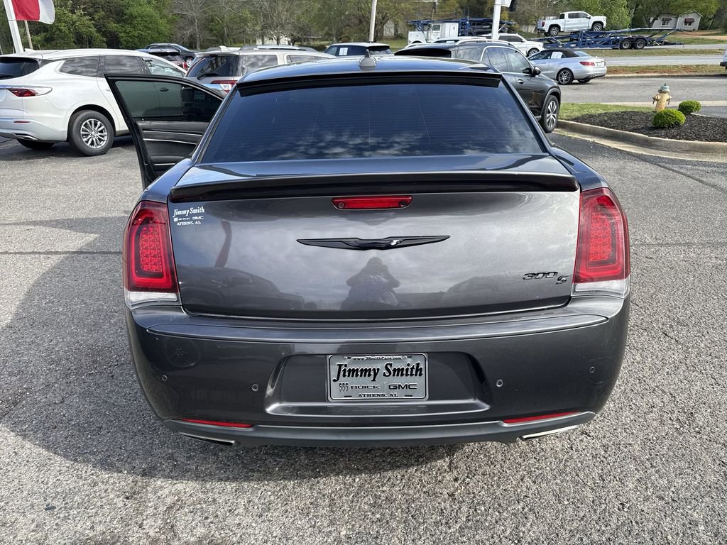 Used 2017 Chrysler 300 S w/ 300S Premium Group image 33