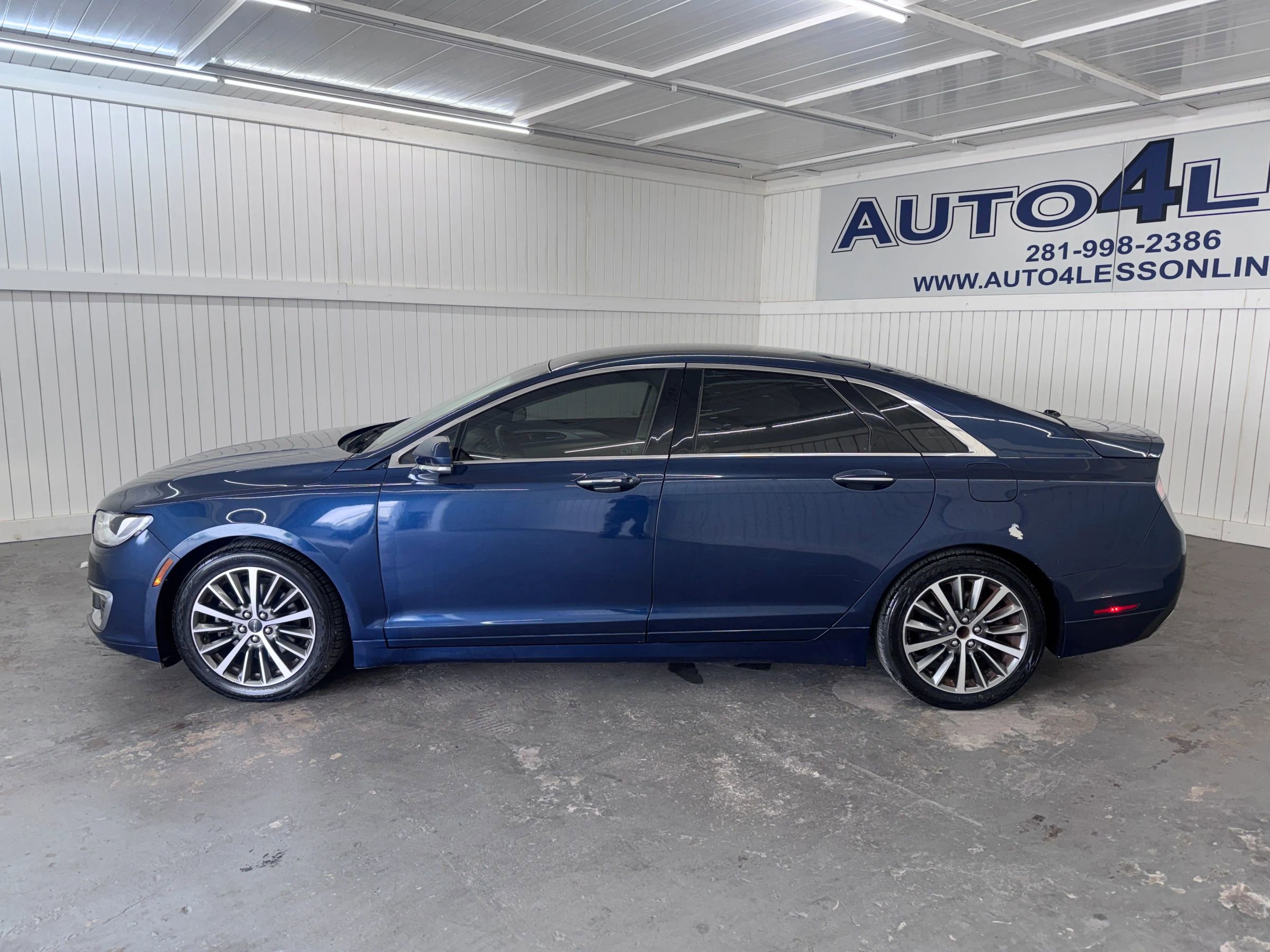Used 2017 Lincoln MKZ Premiere FWD image 8