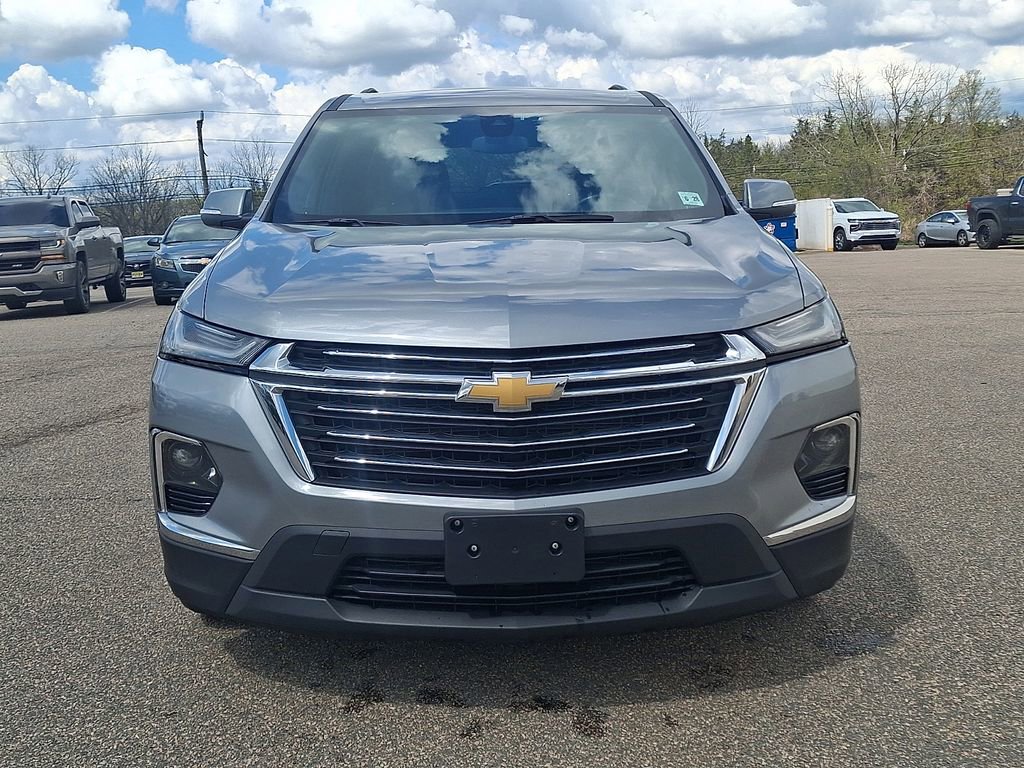 Used 2023 Chevrolet Traverse LT AWD/4WD image 5