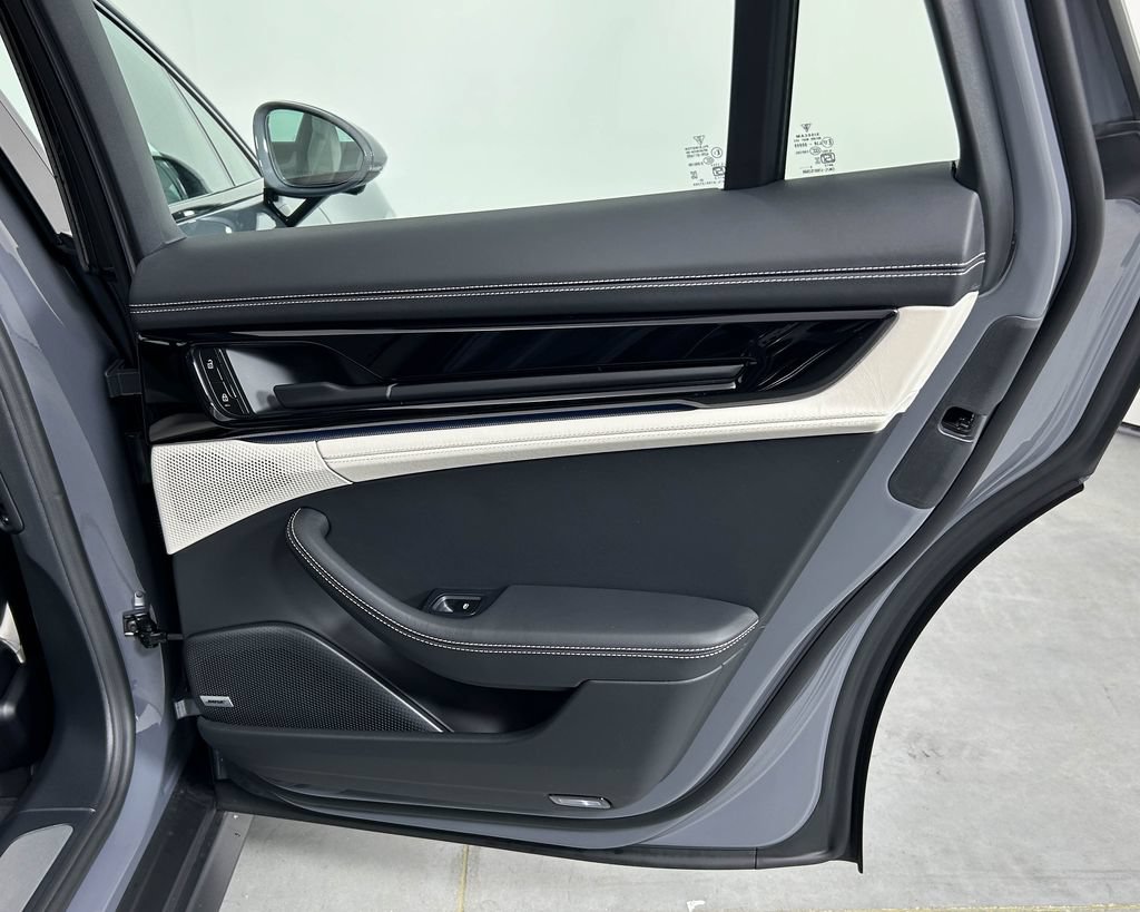 New 2026 Porsche Panamera 4 AWD/4WD image 25