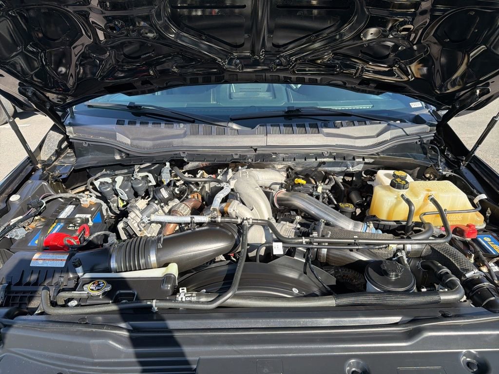 Used 2022 Ford F350 Lariat w/ Lariat Ultimate Package image 10