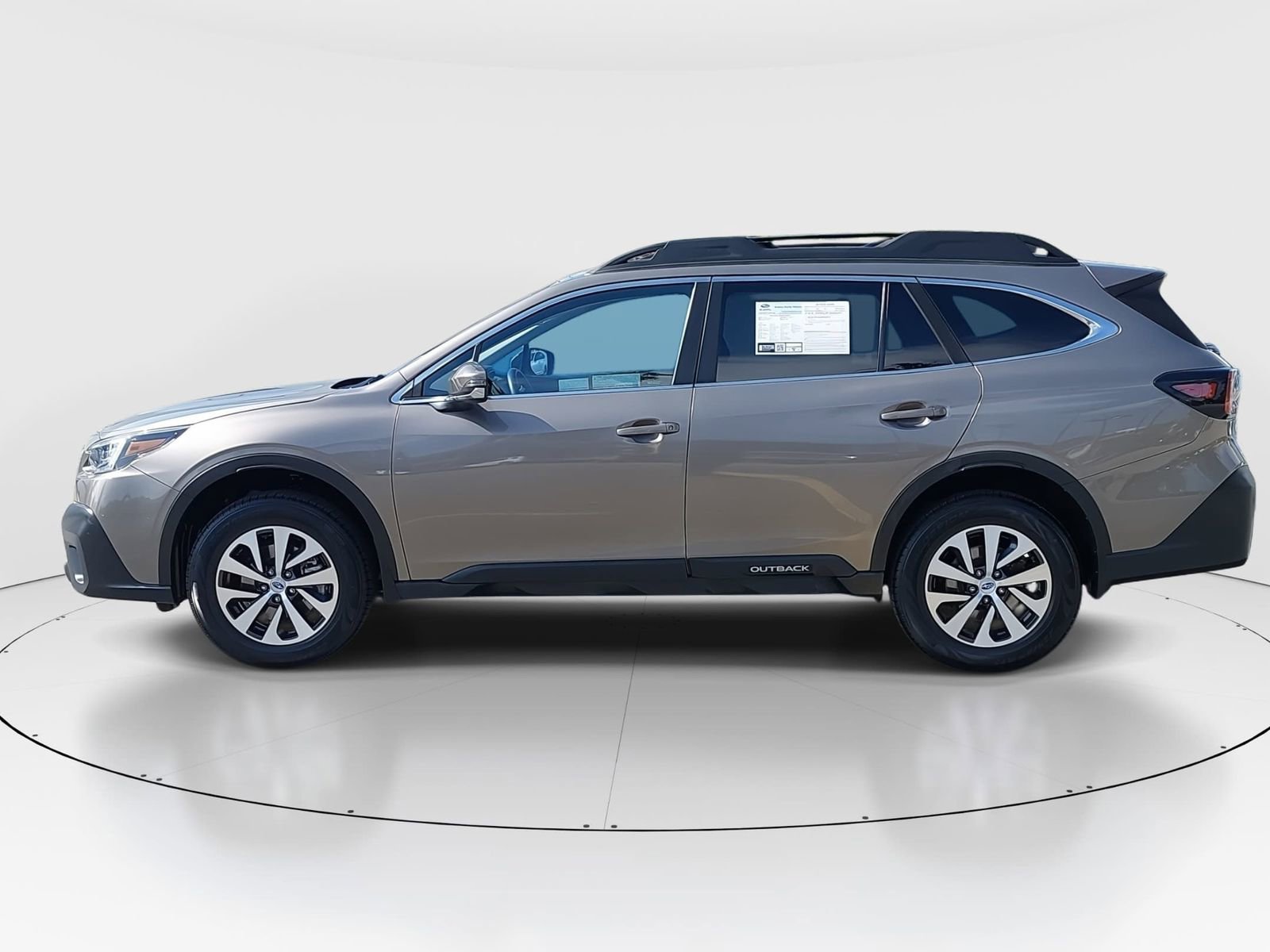 Used 2022 Subaru Outback Premium image 4