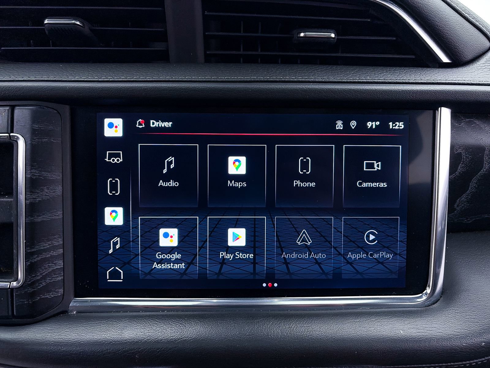 Used 2022 GMC Yukon XL Denali w/ Denali Ultimate Package image 24