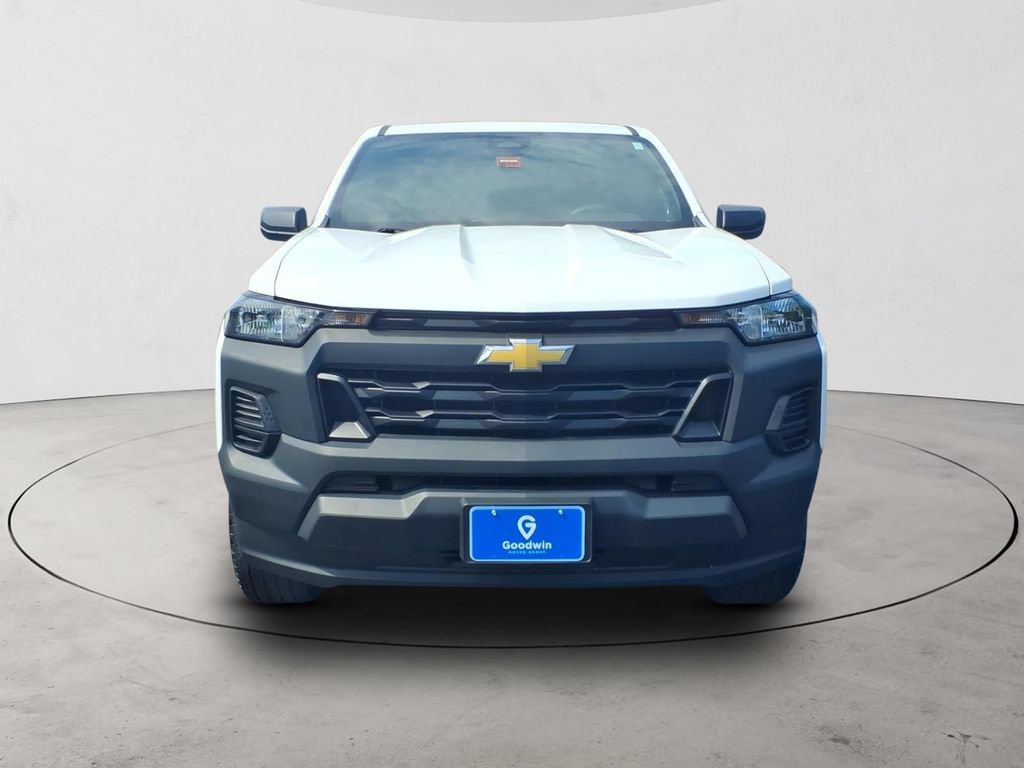 Certified 2024 Chevrolet Colorado W/T RWD image 2