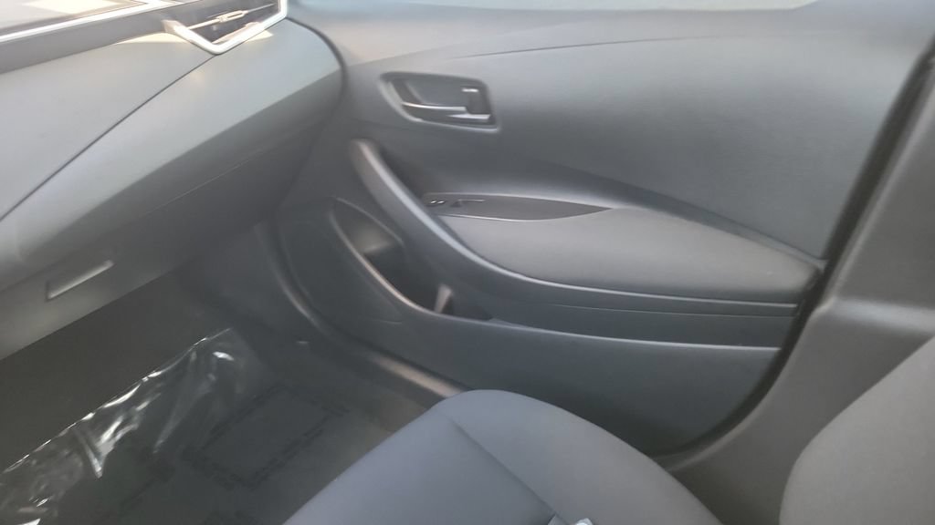 Certified 2025 Toyota Corolla LE w/ Convenience Package FWD image 13