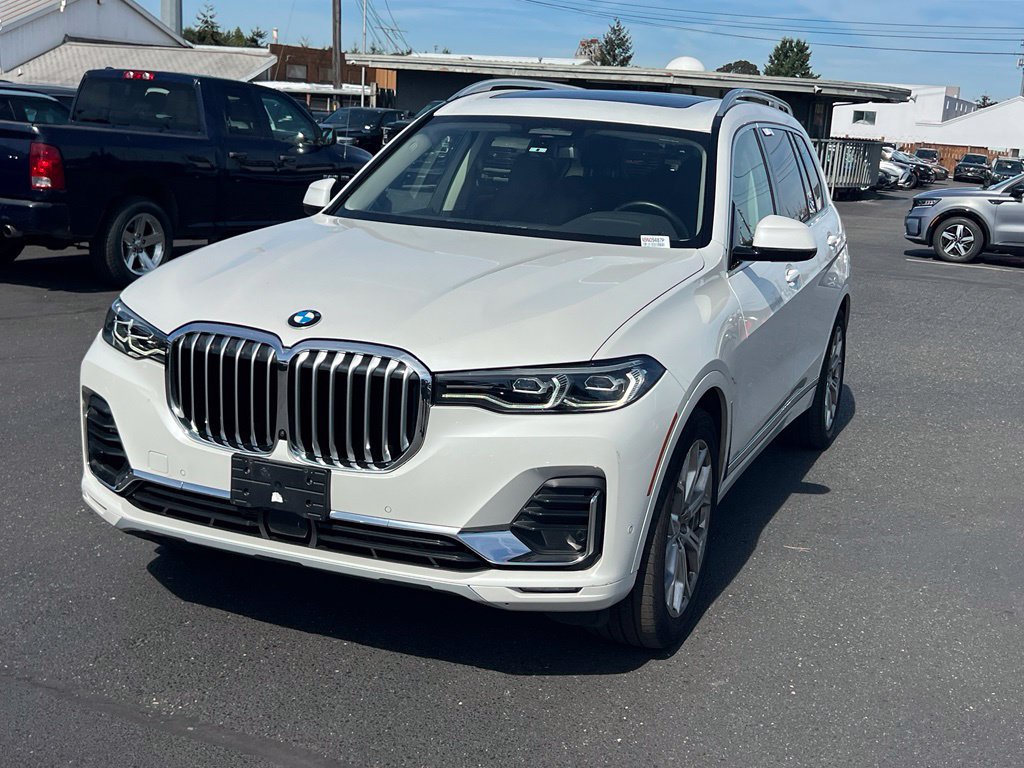 Used 2022 BMW X7 xDrive40i AWD/4WD image 3