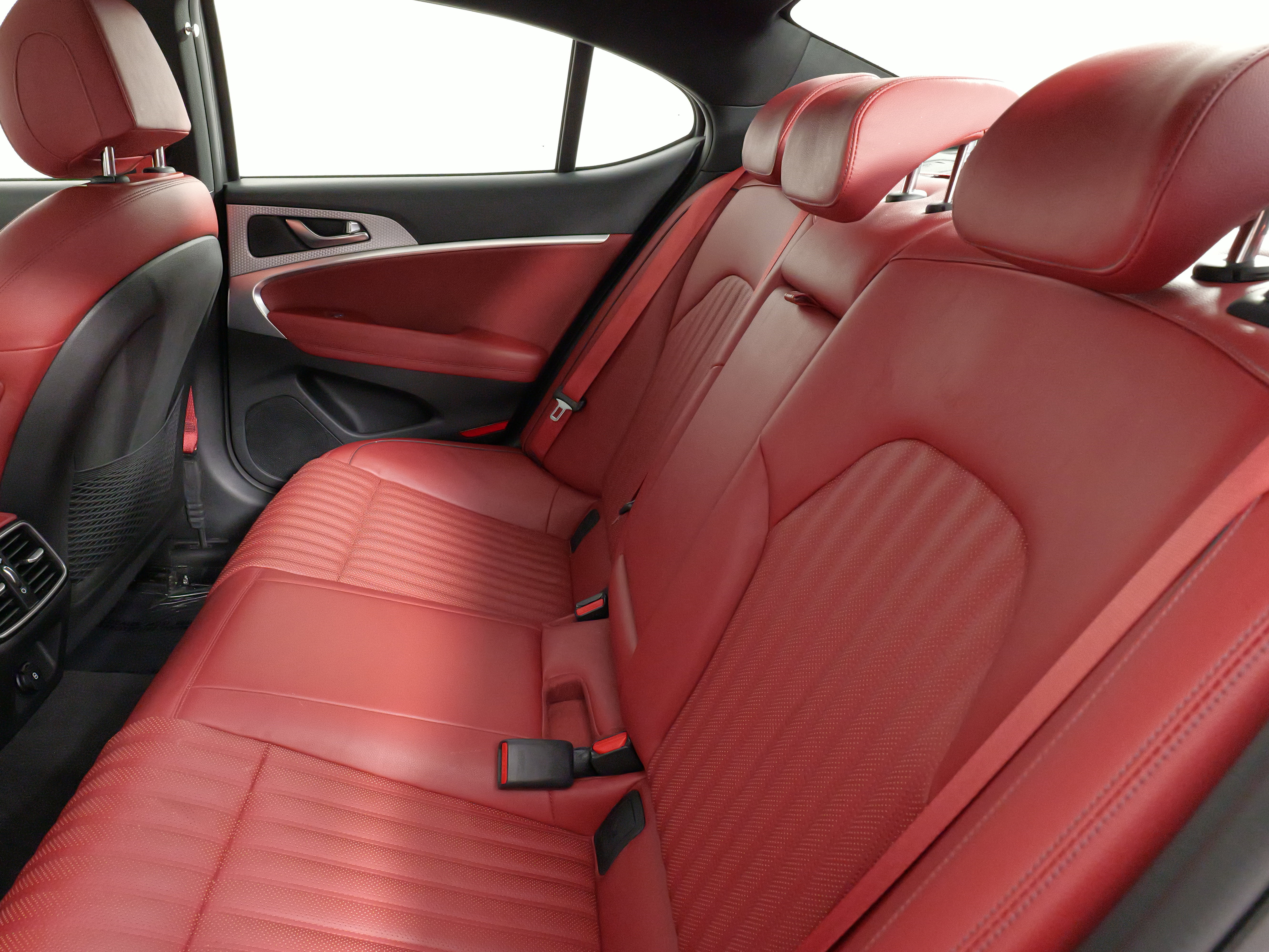 Used 2023 Genesis G70 2.0T w/ Sport Prestige Package image 35