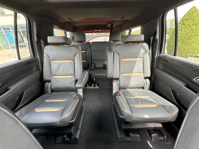 Used 2022 GMC Yukon XL AT4 image 27