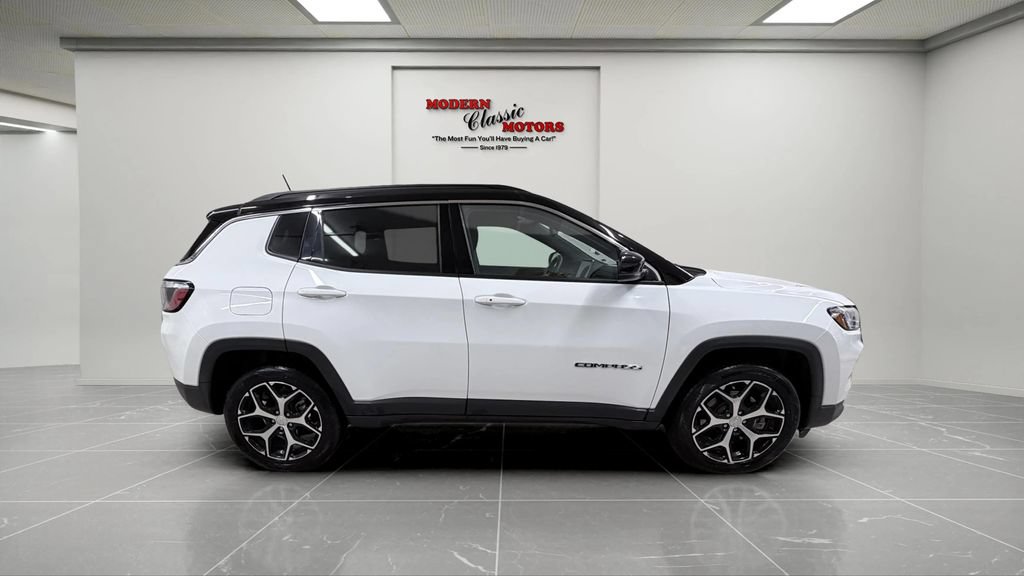 Used 2024 Jeep Compass Limited AWD/4WD image 8