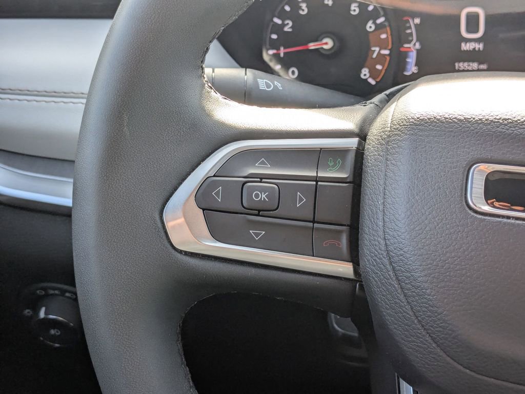 Used 2025 Jeep Compass Limited image 16