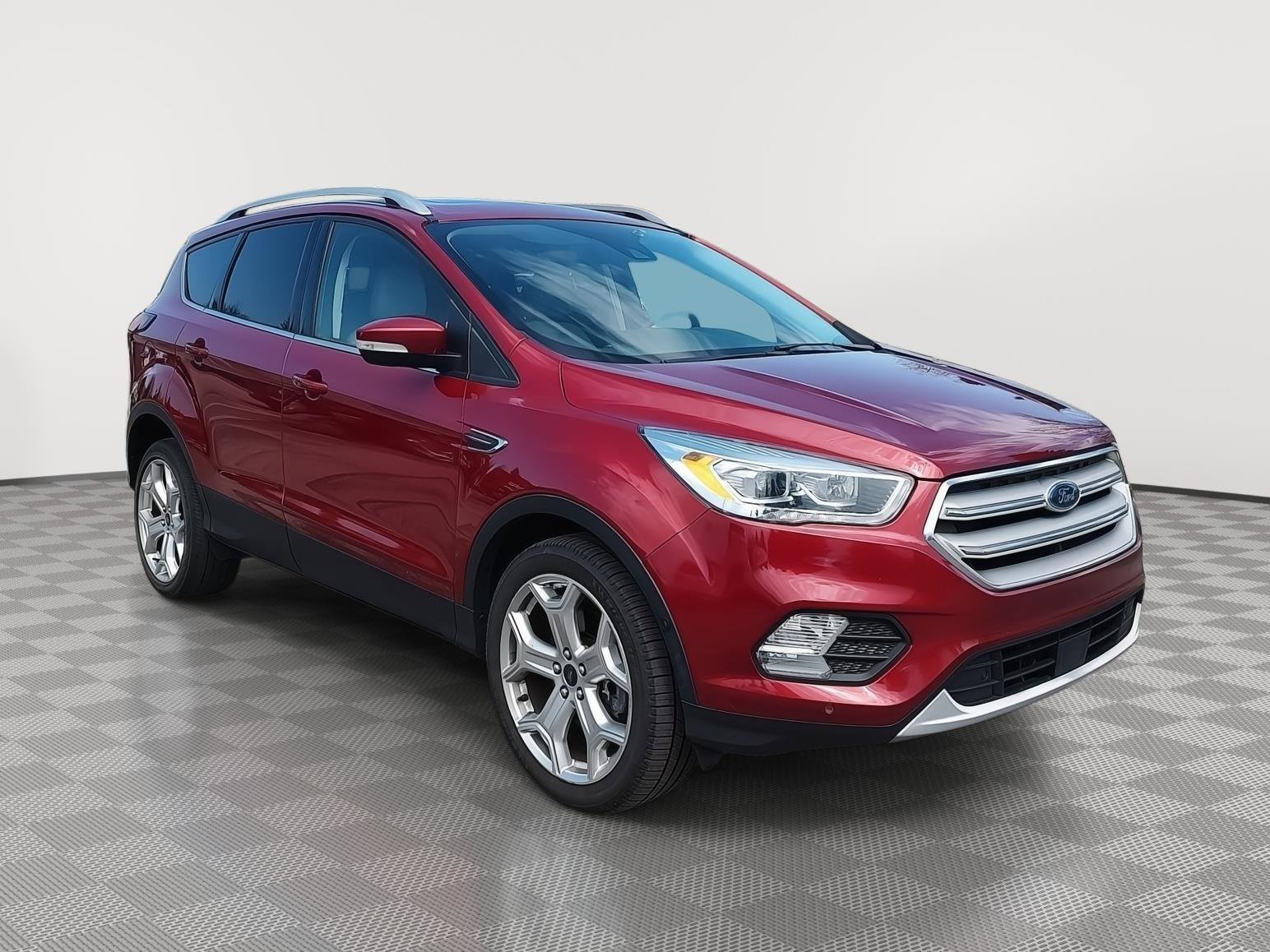 Used 2019 Ford Escape Titanium AWD/4WD image 4