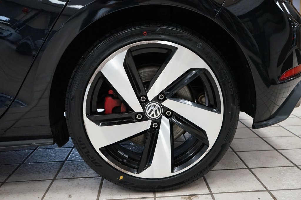 Used 2019 Volkswagen GTI SE FWD image 51