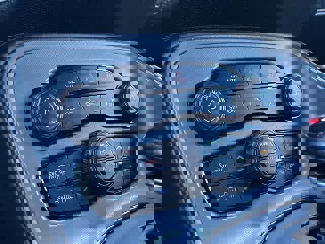 Used 2023 Dodge Challenger GT image 39