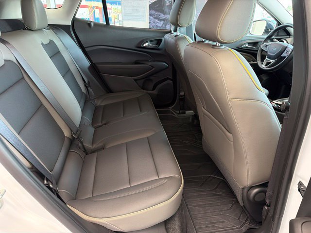 Certified 2024 Chevrolet Trax ACTIV w/ Sunroof Package FWD image 9
