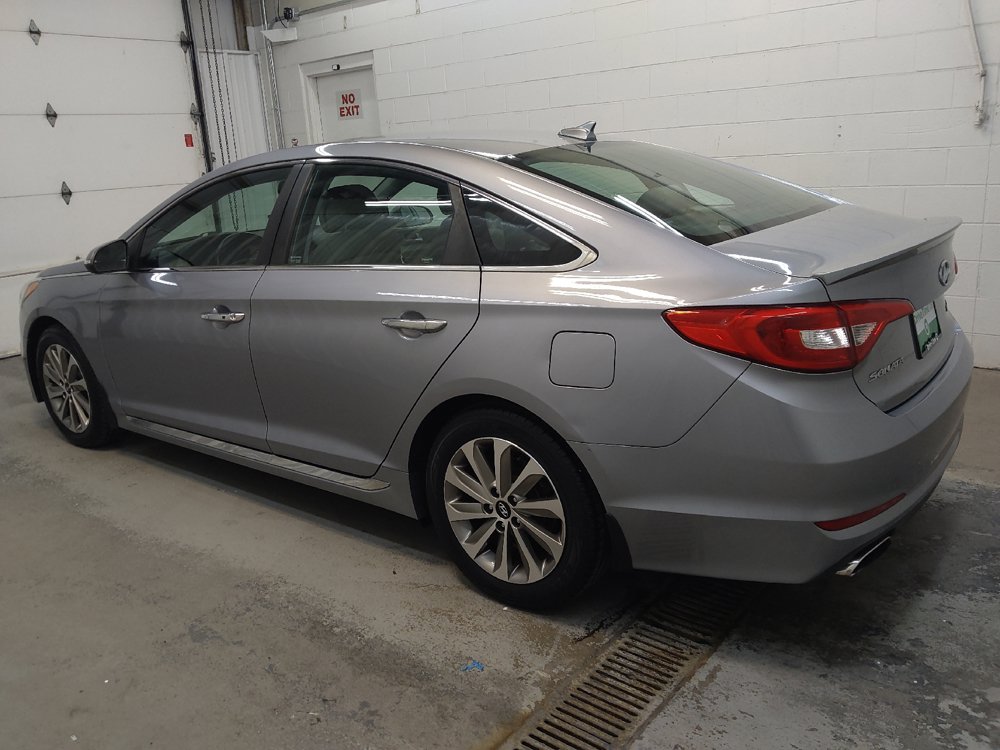 Used 2015 Hyundai Sonata Sport w/ Option Group 03 FWD image 3