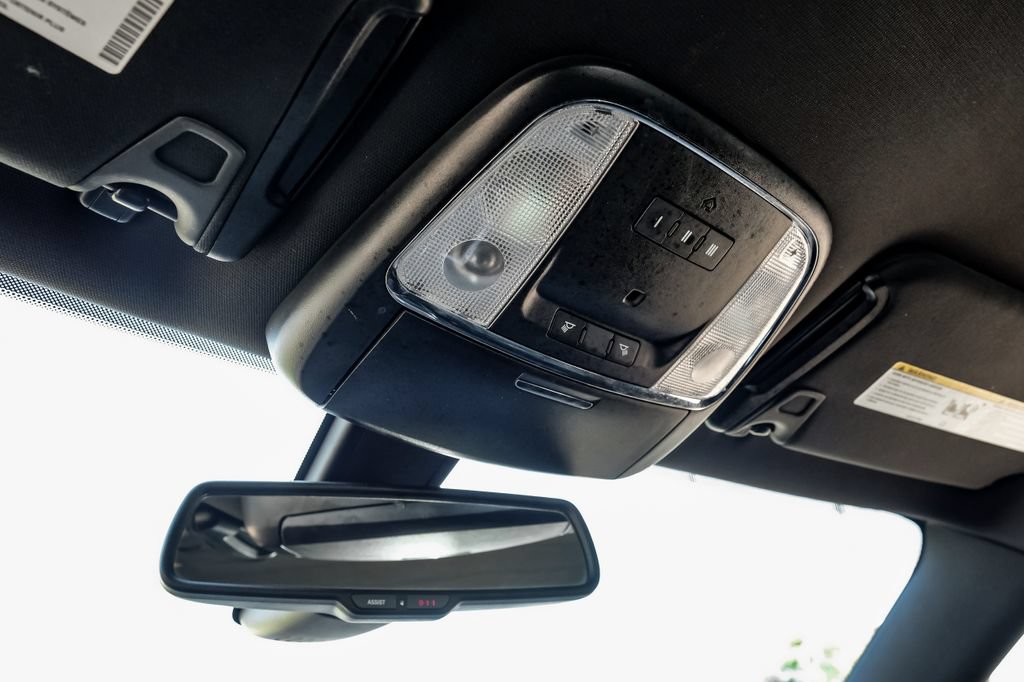 Used 2015 Dodge Charger R/T w/ Plus Group RWD image 23