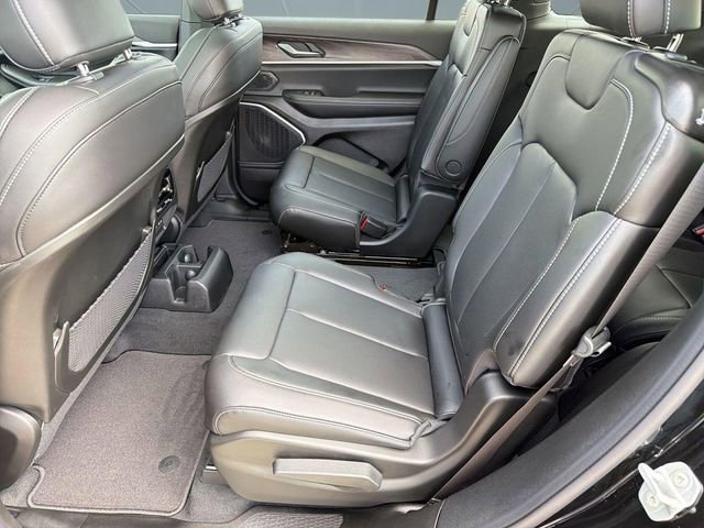 New 2026 Jeep Grand Cherokee L Limited AWD/4WD image 15