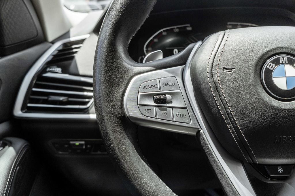 Used 2022 BMW X7 xDrive40i w/ Executive Package AWD/4WD image 24