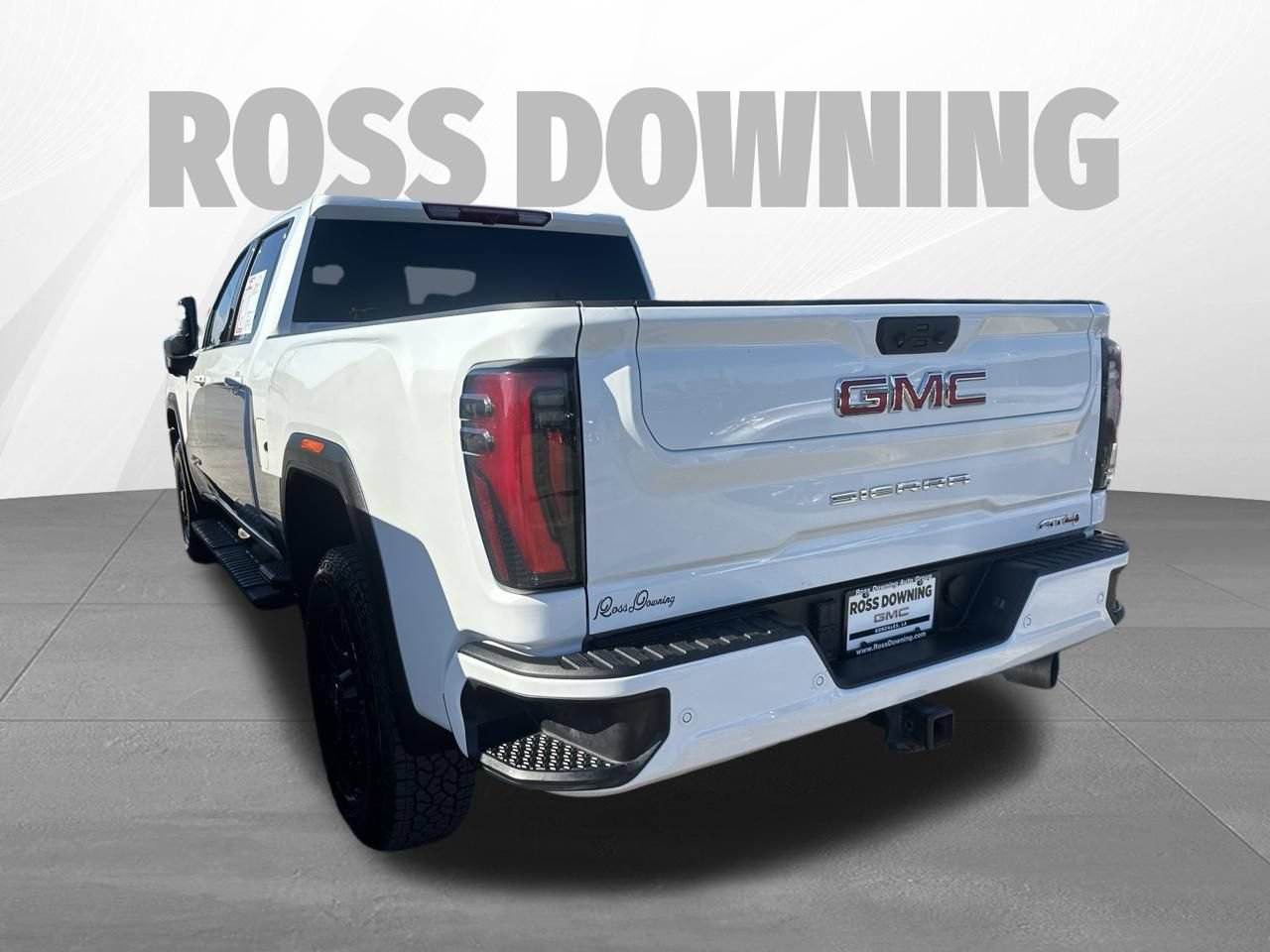 Used 2025 GMC Sierra 2500 AT4 AWD/4WD image 6