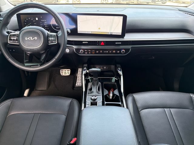 Certified 2025 Kia Sorento SX FWD image 9
