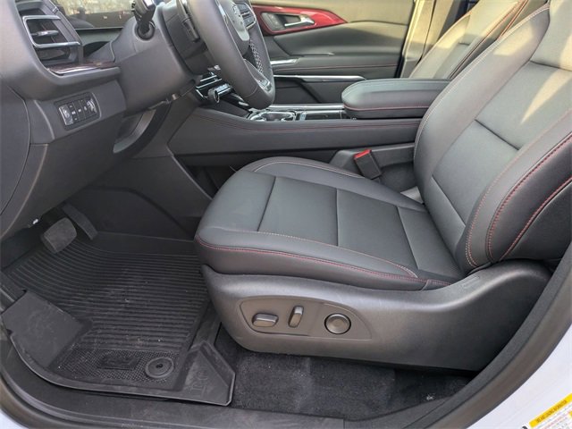 New 2026 Chevrolet Traverse Z71 w/ Enhanced Driving Package image 12