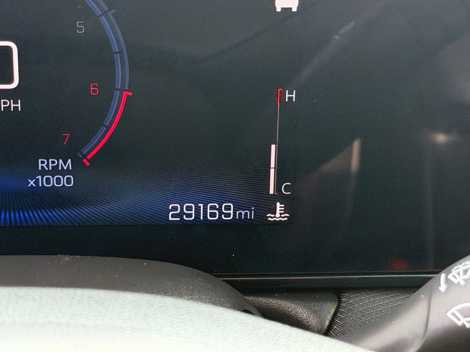 Used 2025 Chevrolet TrailBlazer LT w/ LT Cold Weather Package FWD image 17