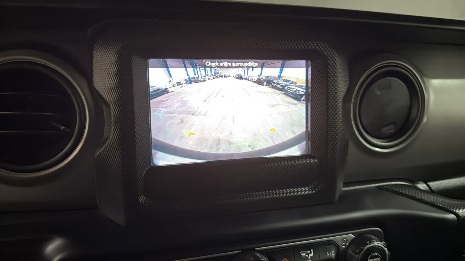 Used 2023 Jeep Wrangler Unlimited Sport AWD/4WD image 16