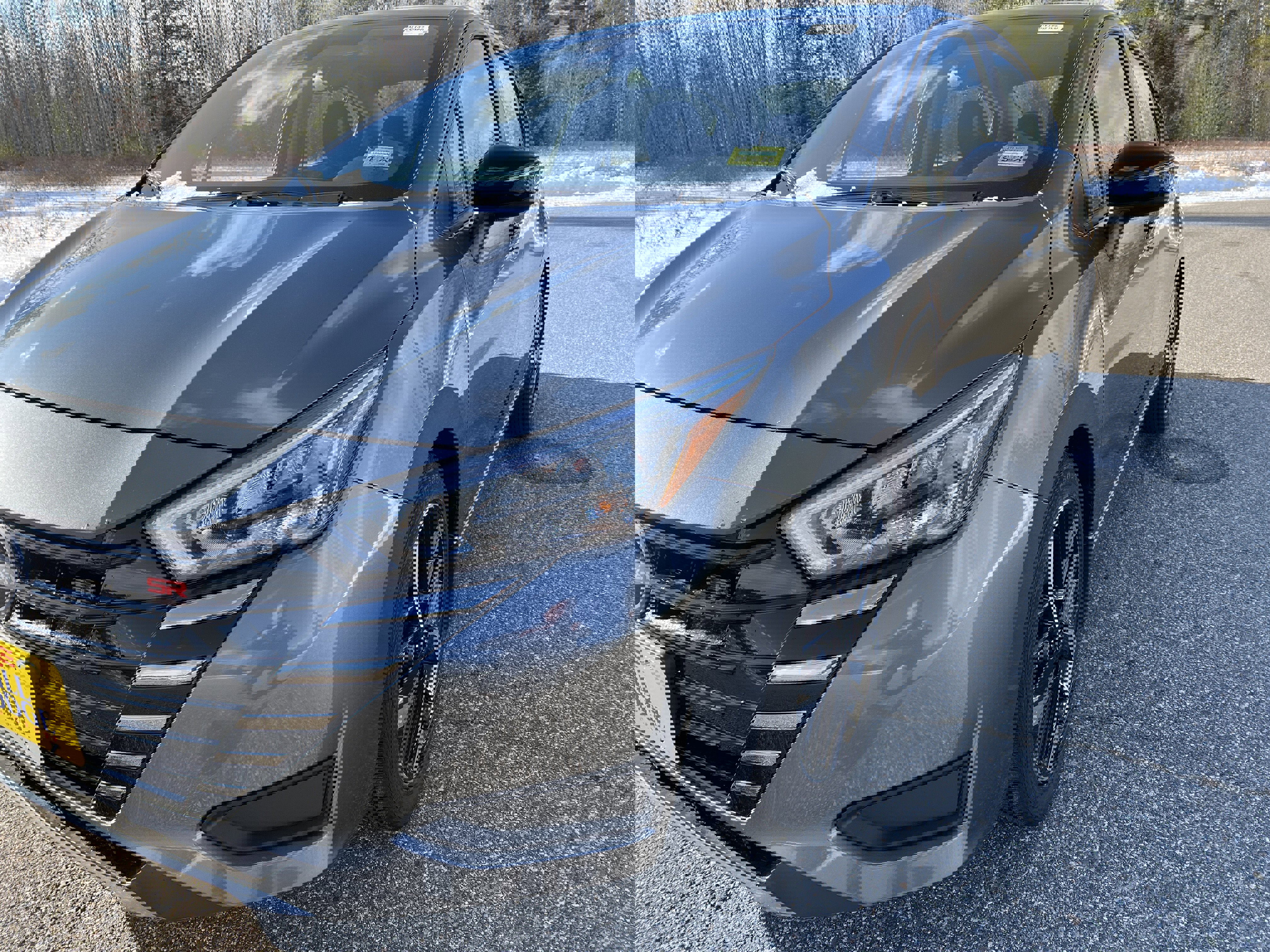 New 2025 Nissan Versa SR w/ Trunk Package image 14