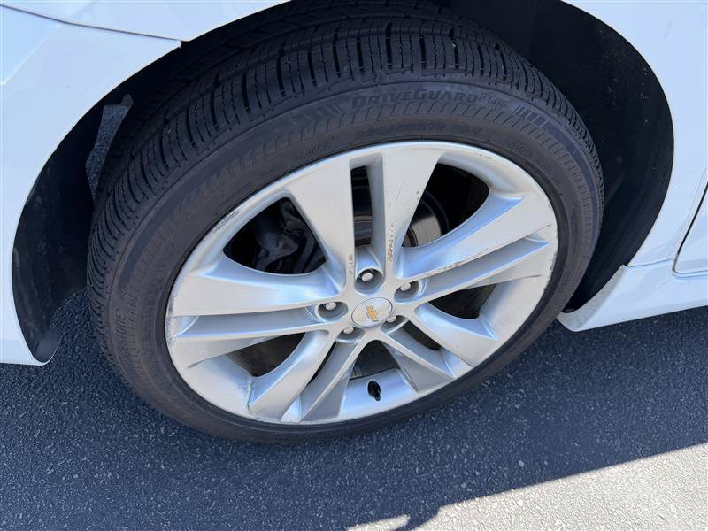 Used 2014 Chevrolet Cruze LTZ w/ RS Package FWD image 15
