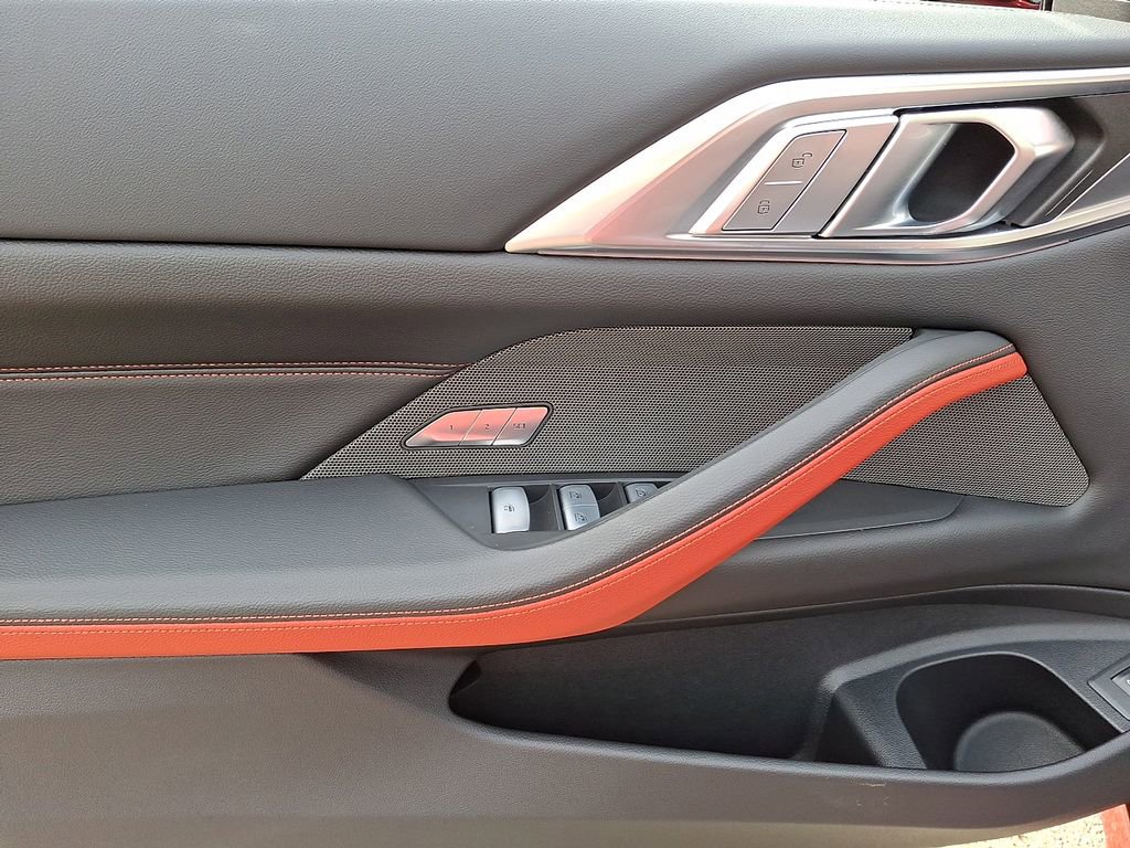 Used 2026 BMW M440i Convertible image 10