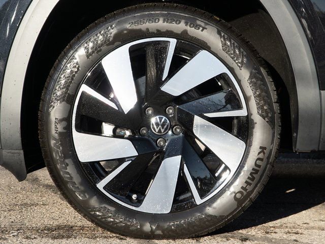 New 2026 Volkswagen Atlas Cross Sport SE image 7