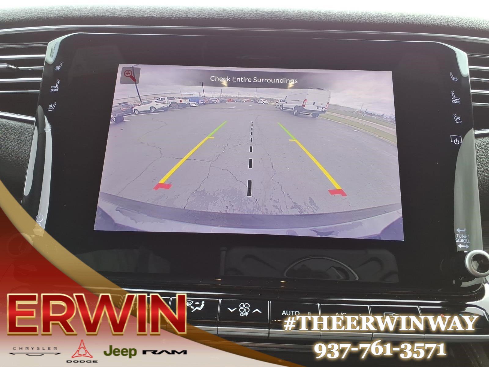 Certified 2024 Jeep Wagoneer Series II w/ Flexible Seating Group image 21