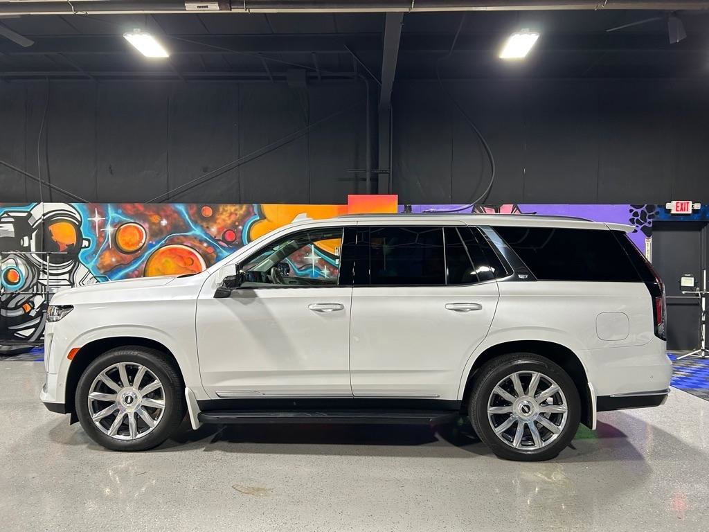 Used 2022 Cadillac Escalade Premium Luxury Platinum image 2