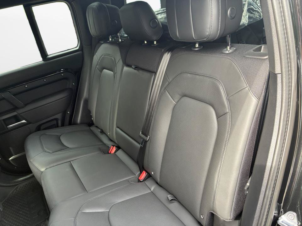New 2026 Land Rover Defender 110 X AWD/4WD image 12